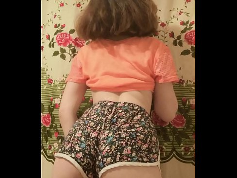 ❤️ Garota jovem e sexy tirando seus shorts da câmera ❤ Porno bonito em pt-br.quizfarmature.ru ️❤